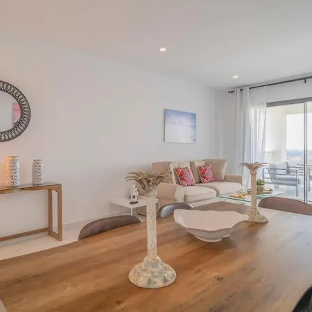 Apartman Nice In With 2 Bedrooms, Wifi And Outdoor Swimming Pool Estepona