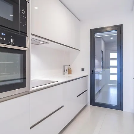 דירה Nice In With 2 Bedrooms, Wifi And Outdoor Swimming Pool *